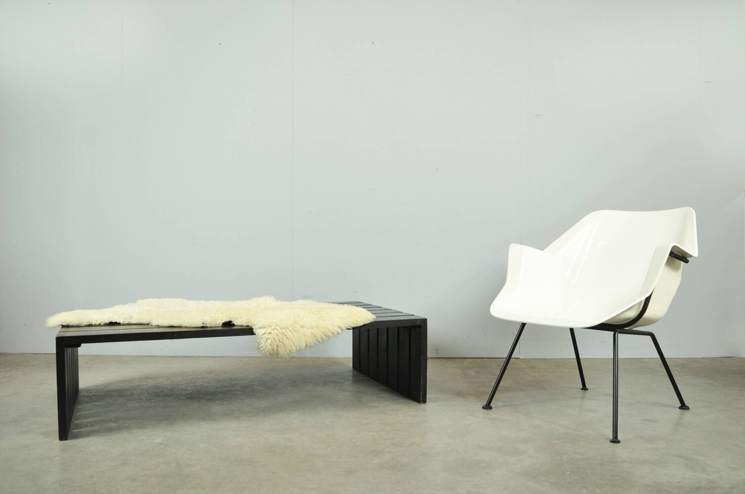 Vintage handmade wide SLATTED bench / side table, Netherlands 1970s