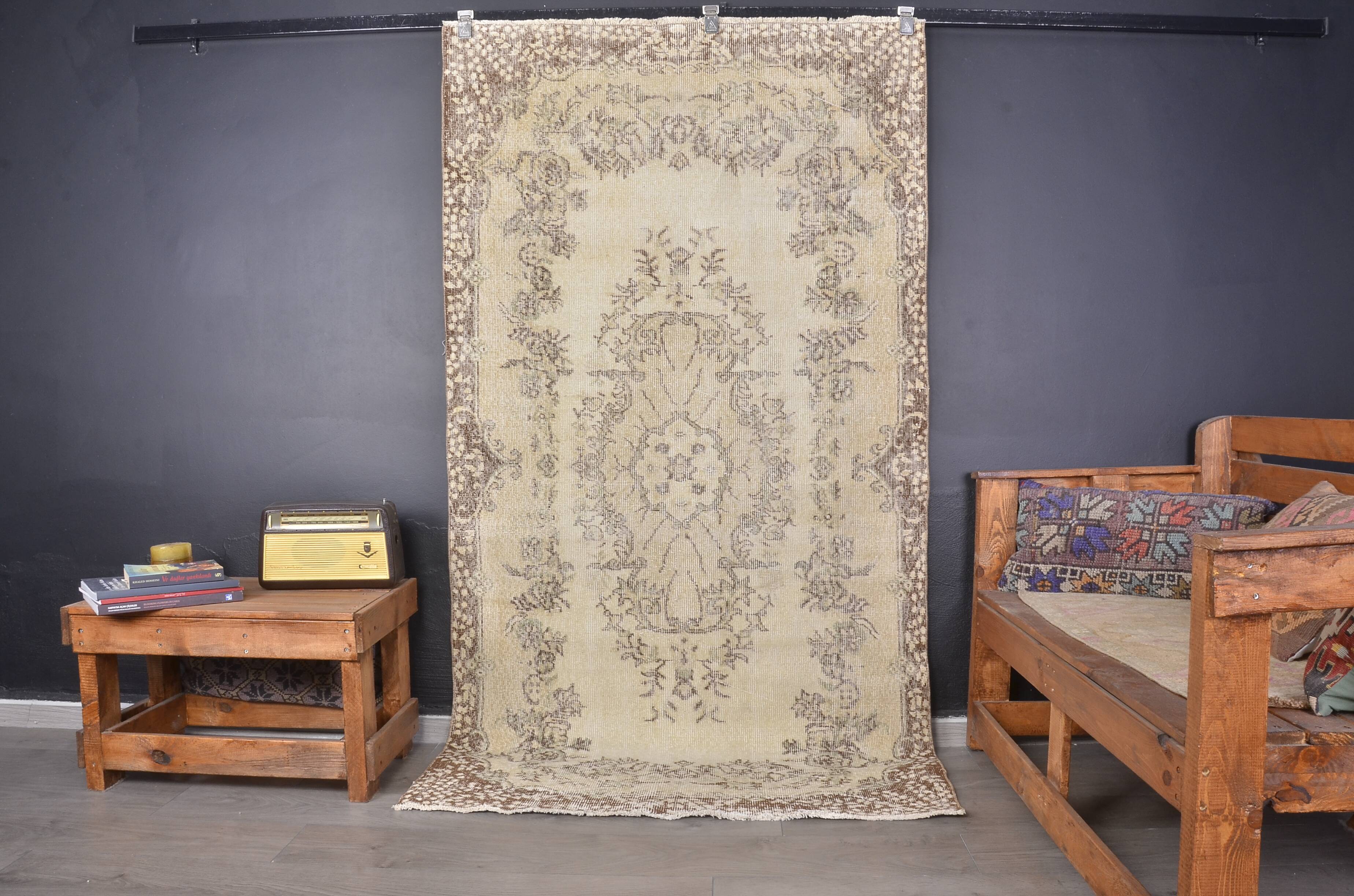 Anatolian Handknotted Floral Rugsku1347