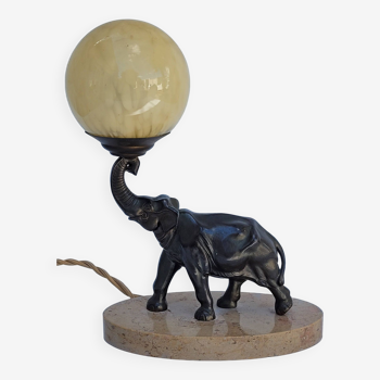Ancienne lampe de chevet veilleuse art déco éléphant