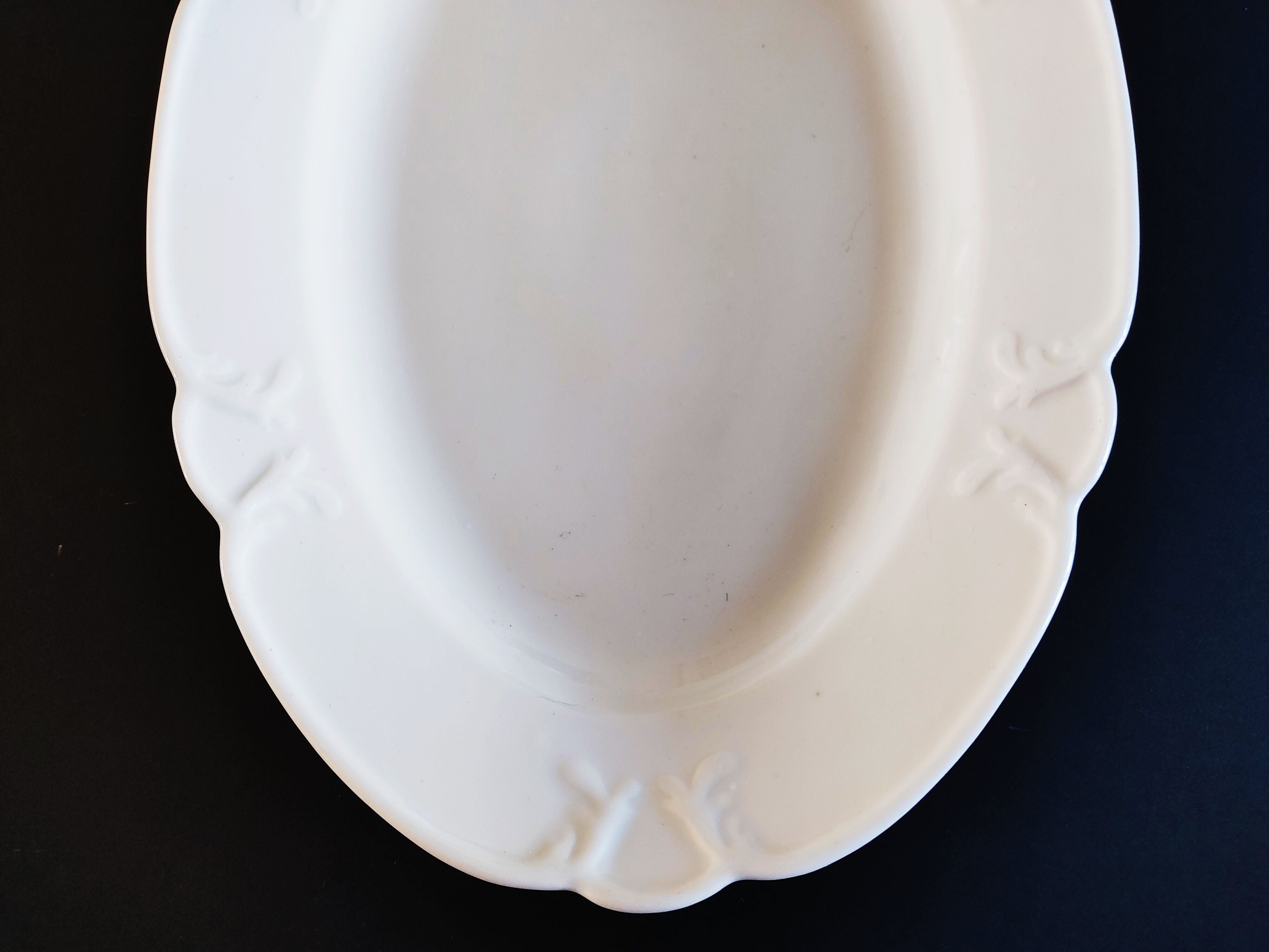 White porcelain oval dish around 1900 38 x 26 cm