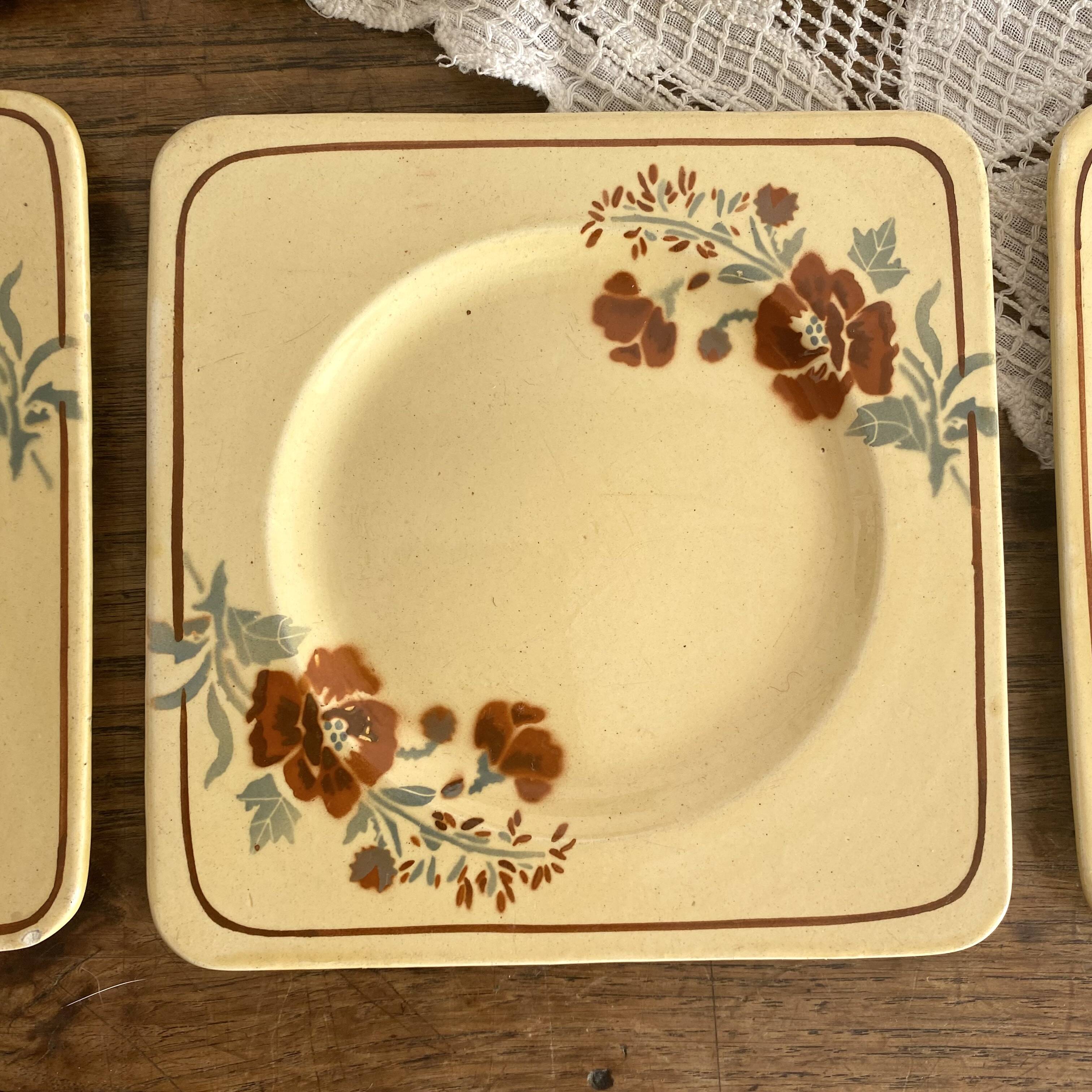 Square dessert plates and cake dish, Pexonne, 1940s-1950s