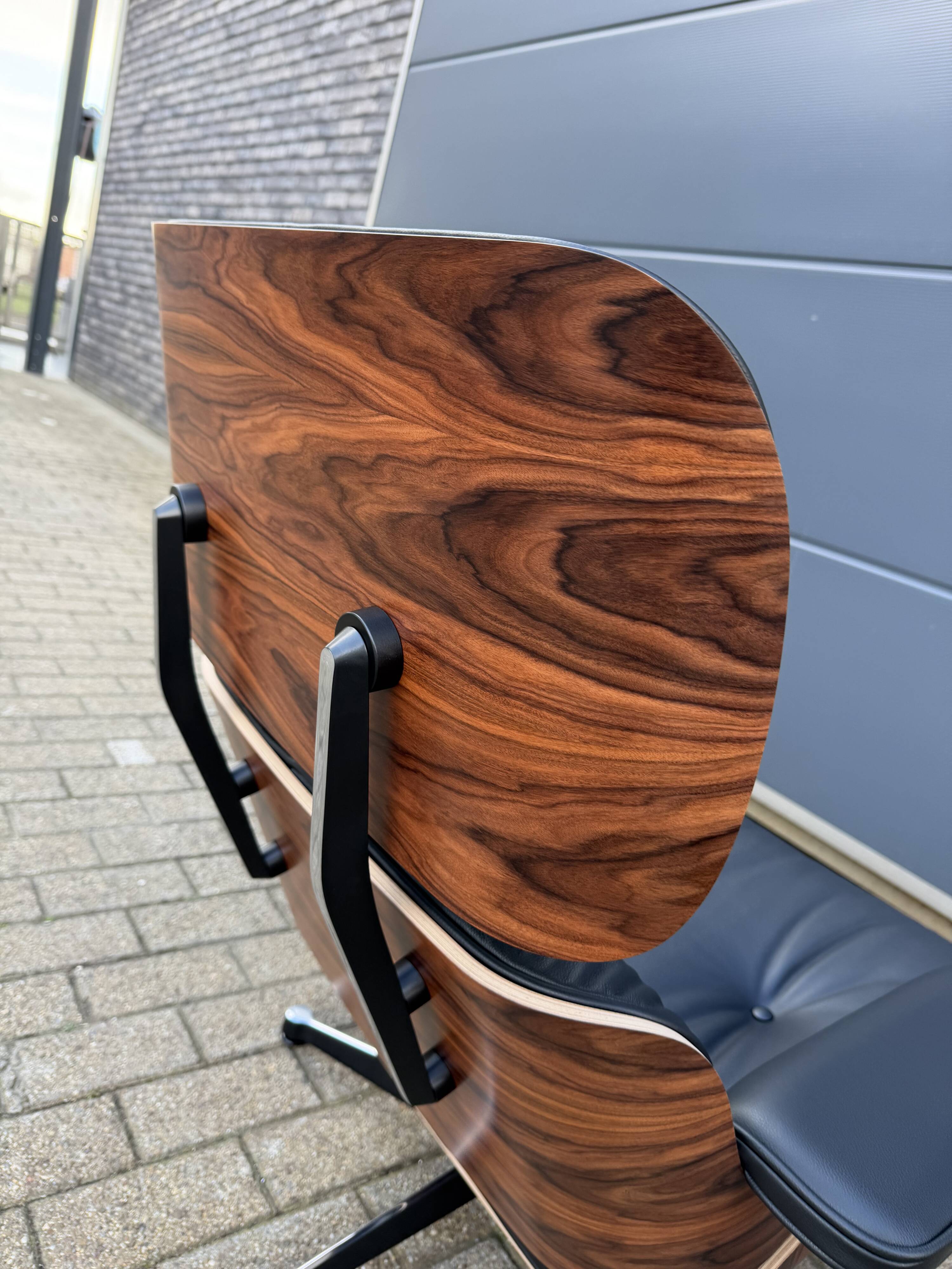 Vitra Eames Lounge Chair XL + Ottoman, Black leather & Santos Rosewood