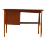 Nordic desk with drawers