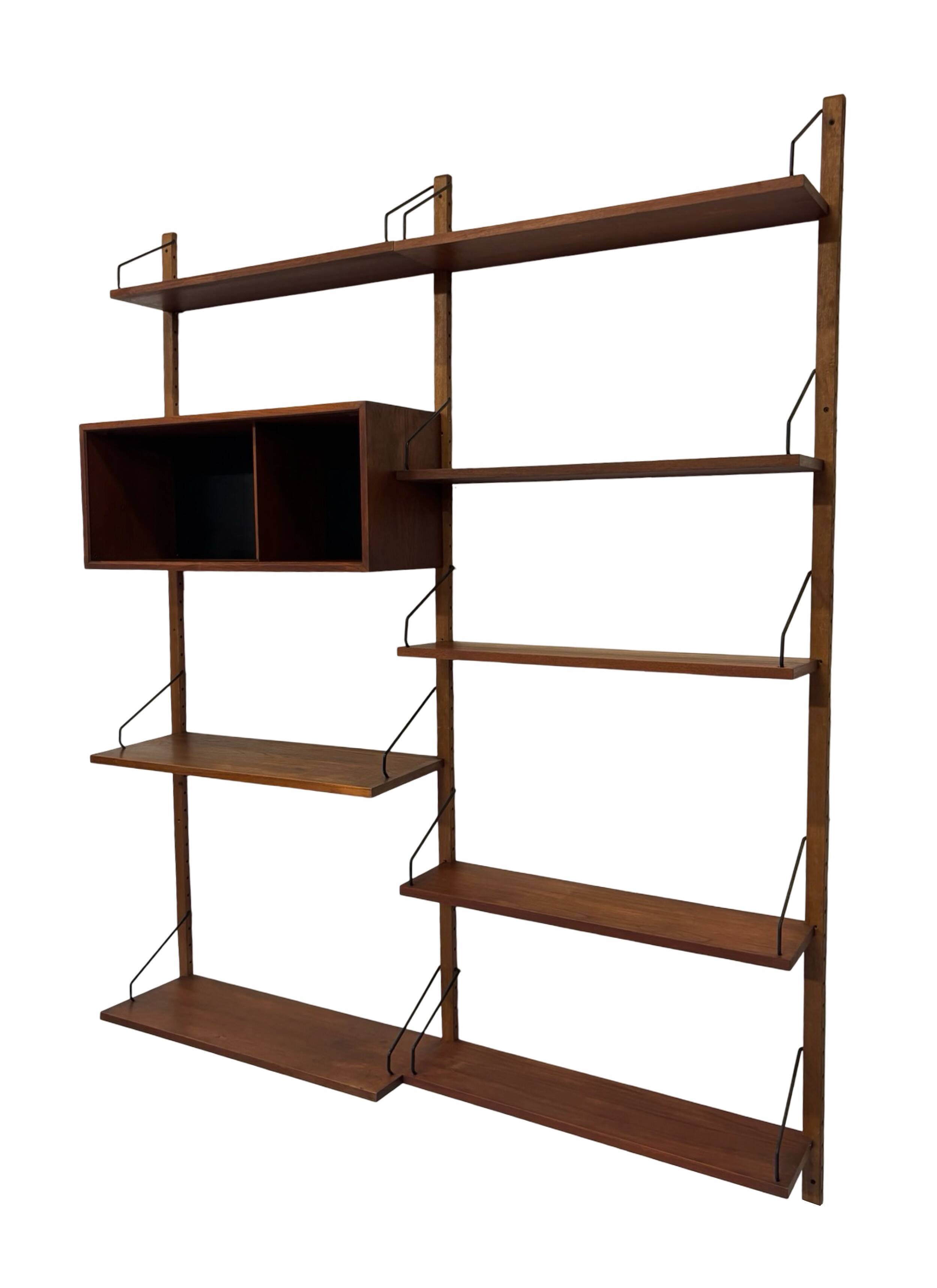 Vintage Poul Cadovius Royal System wall system wall unit