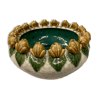 Vintage ceramic cache pot with frog decoration | Majolica