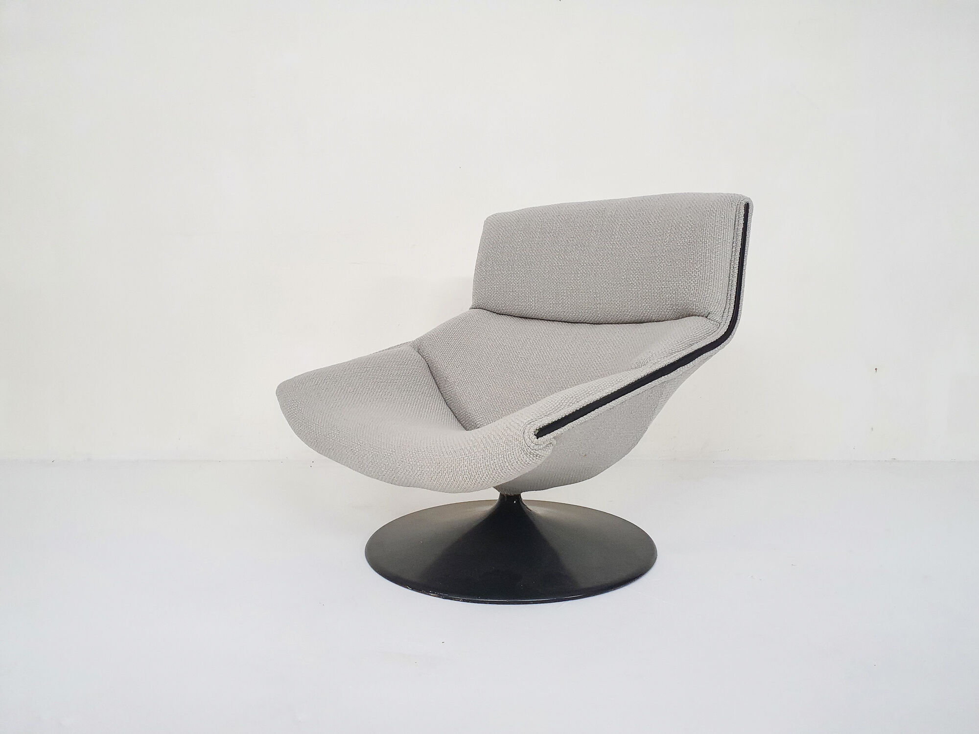 Armchair Geoffrey Harcourt for Artifort model F520, The Netherlands 1960's