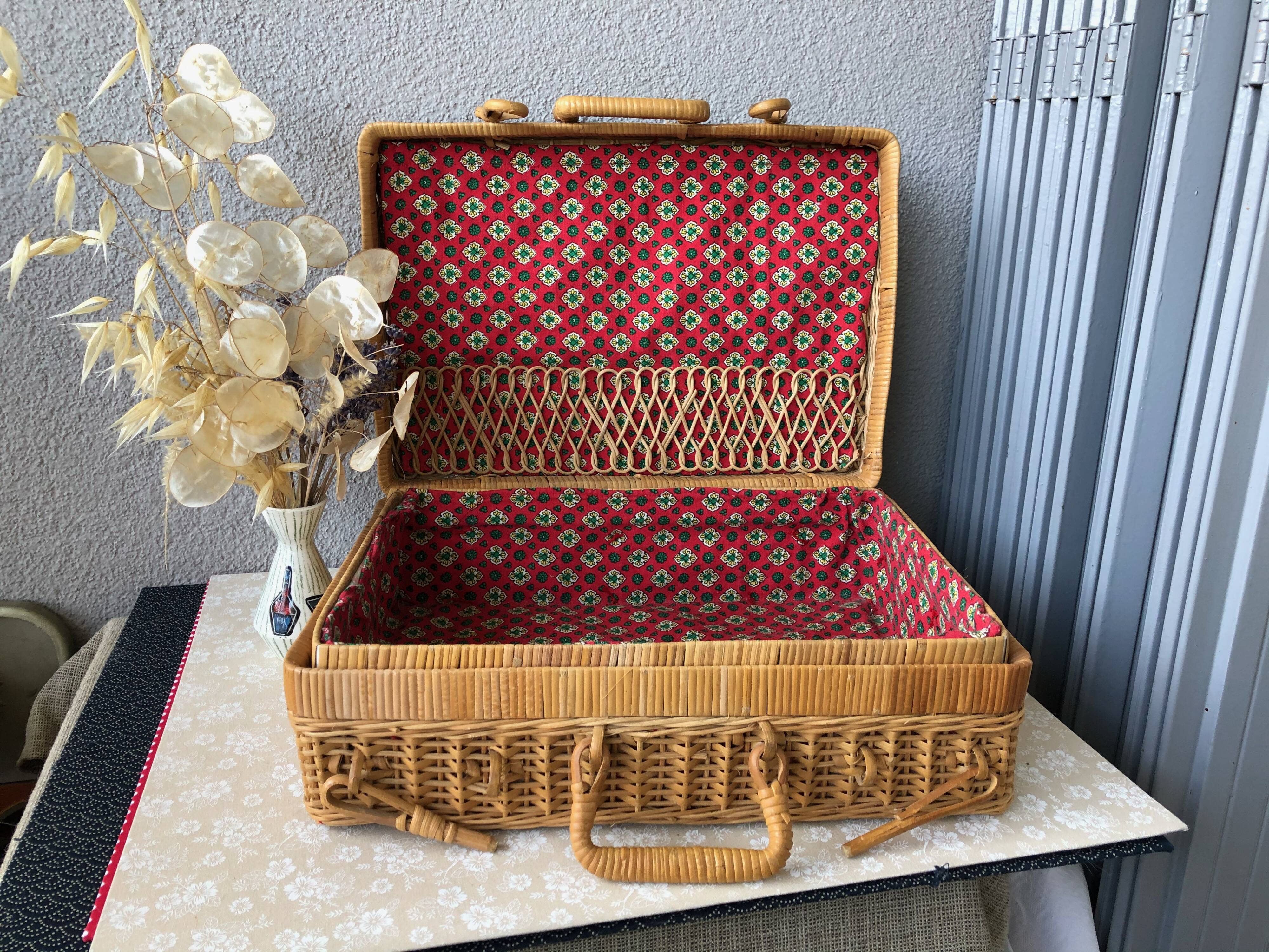Wicker suitcase