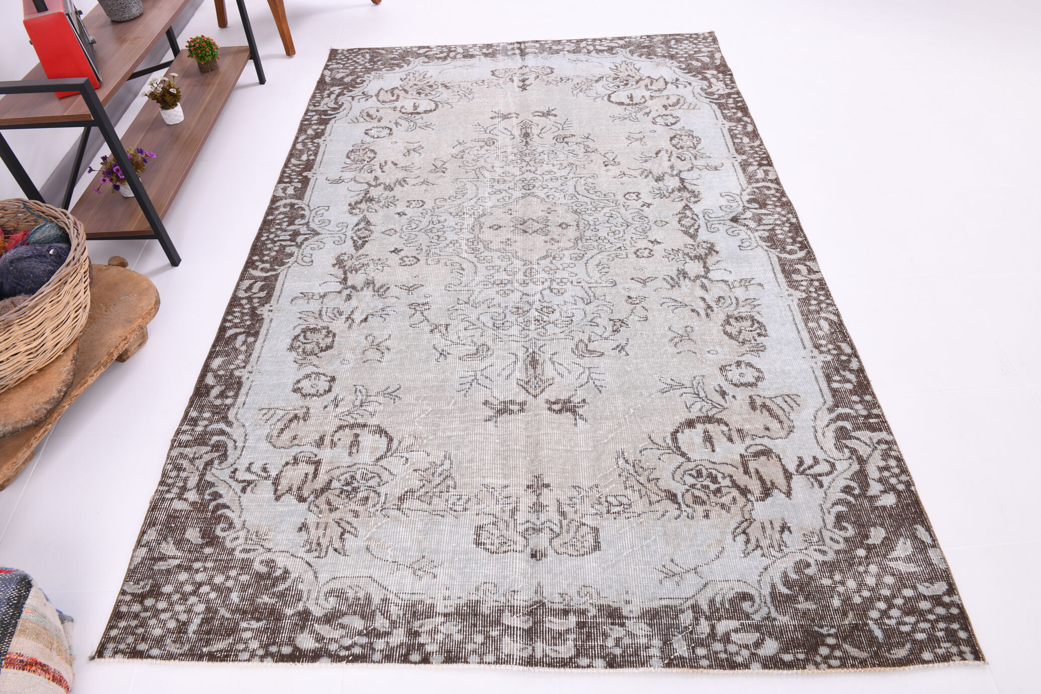Floral Classic Carpet 260x169Cm