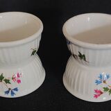 Pair of porcelain diabolo egg cups decorated with 20th century barbels