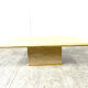 Table basse en travertin et laiton par Fedam, années 1970