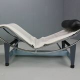 White leather LC4 chaise longue by Le Corbusier for Cassina, 1960s