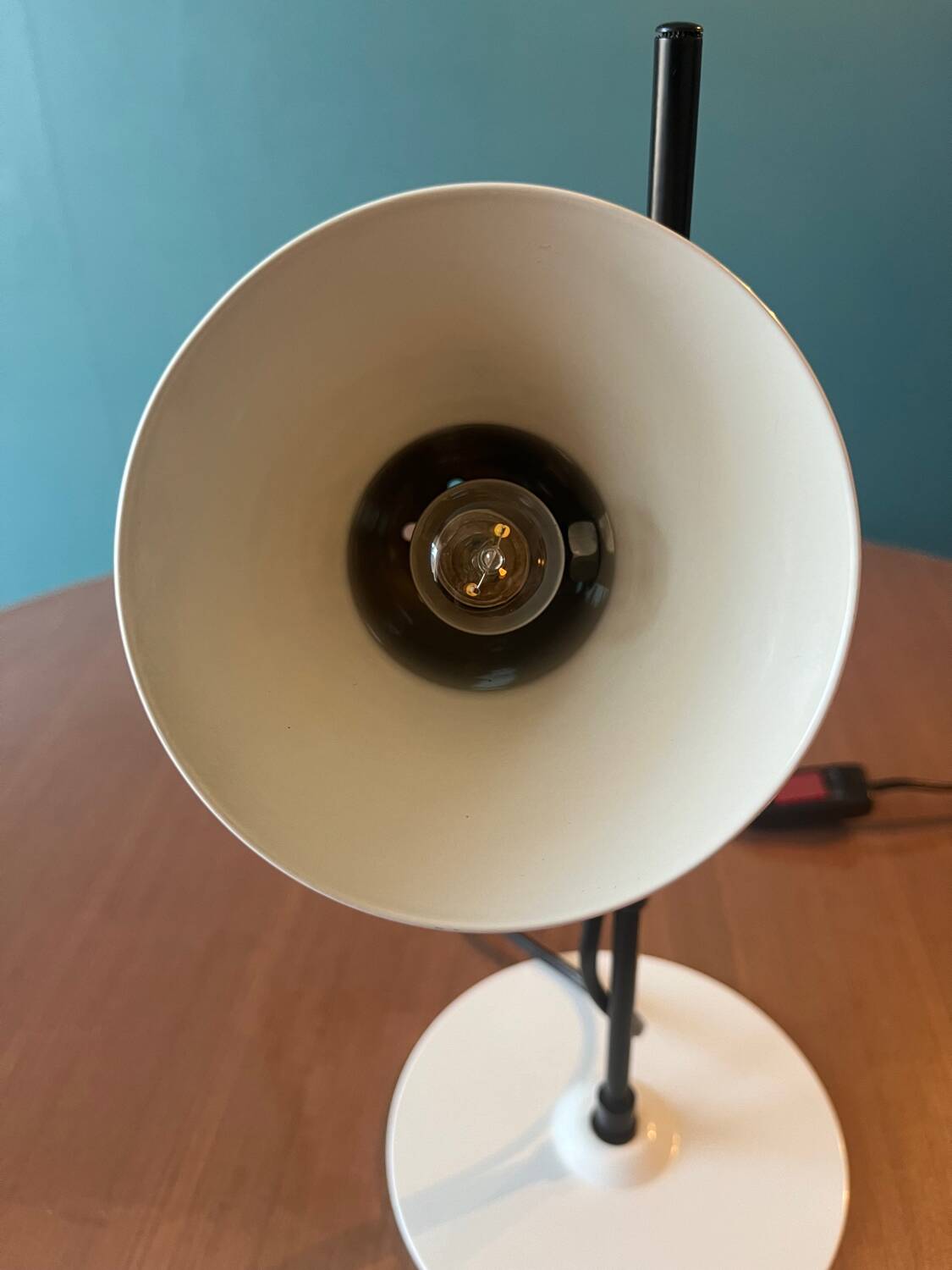 80s Italy Nuova Veneta Lumi lamp, black and white