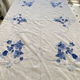Large antique hand-embroidered tablecloth - 12 place settings - 170x210 cm - cotton