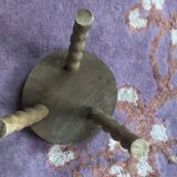 Tabouret tripode
