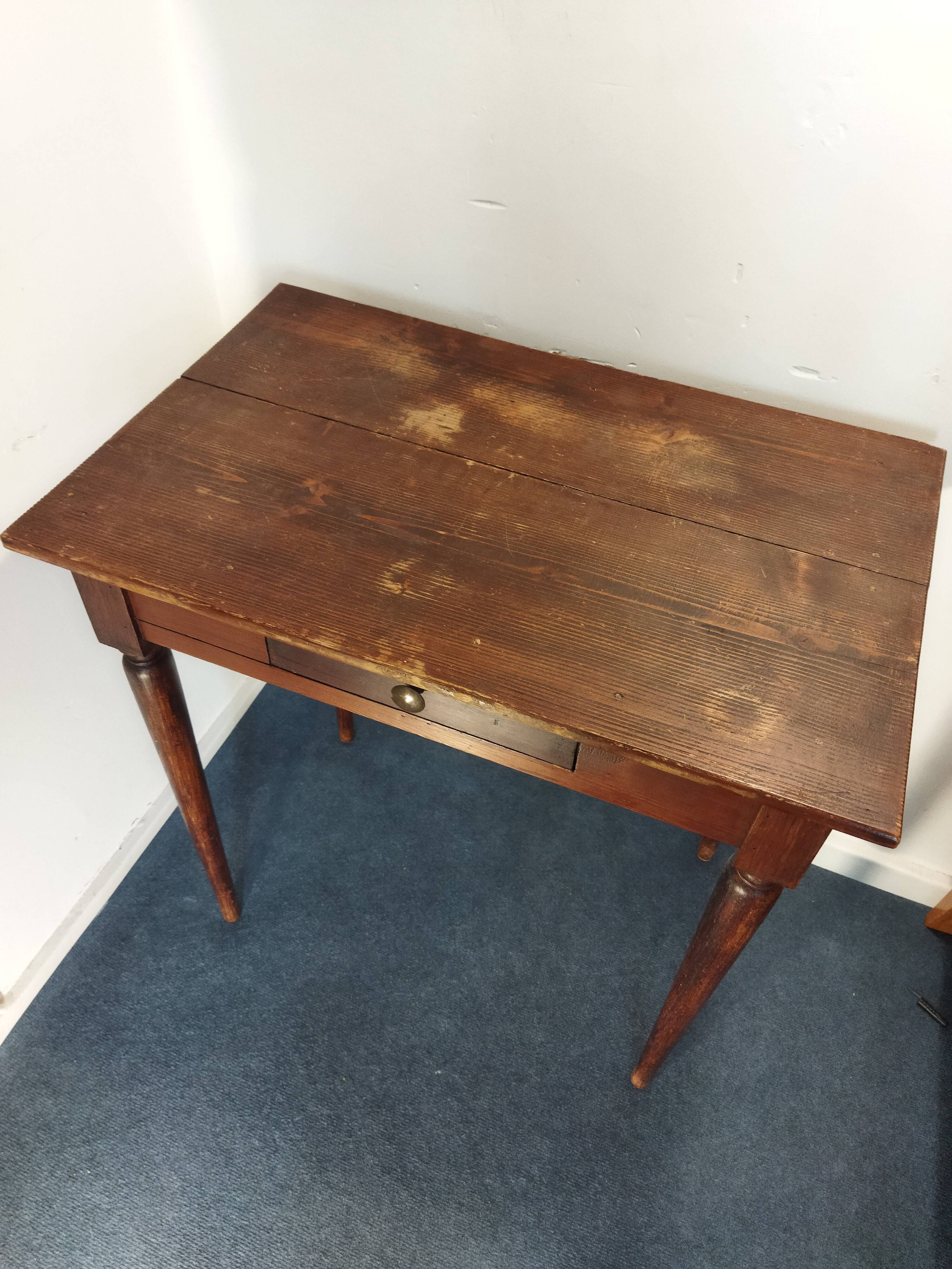 Desktop foot spindles