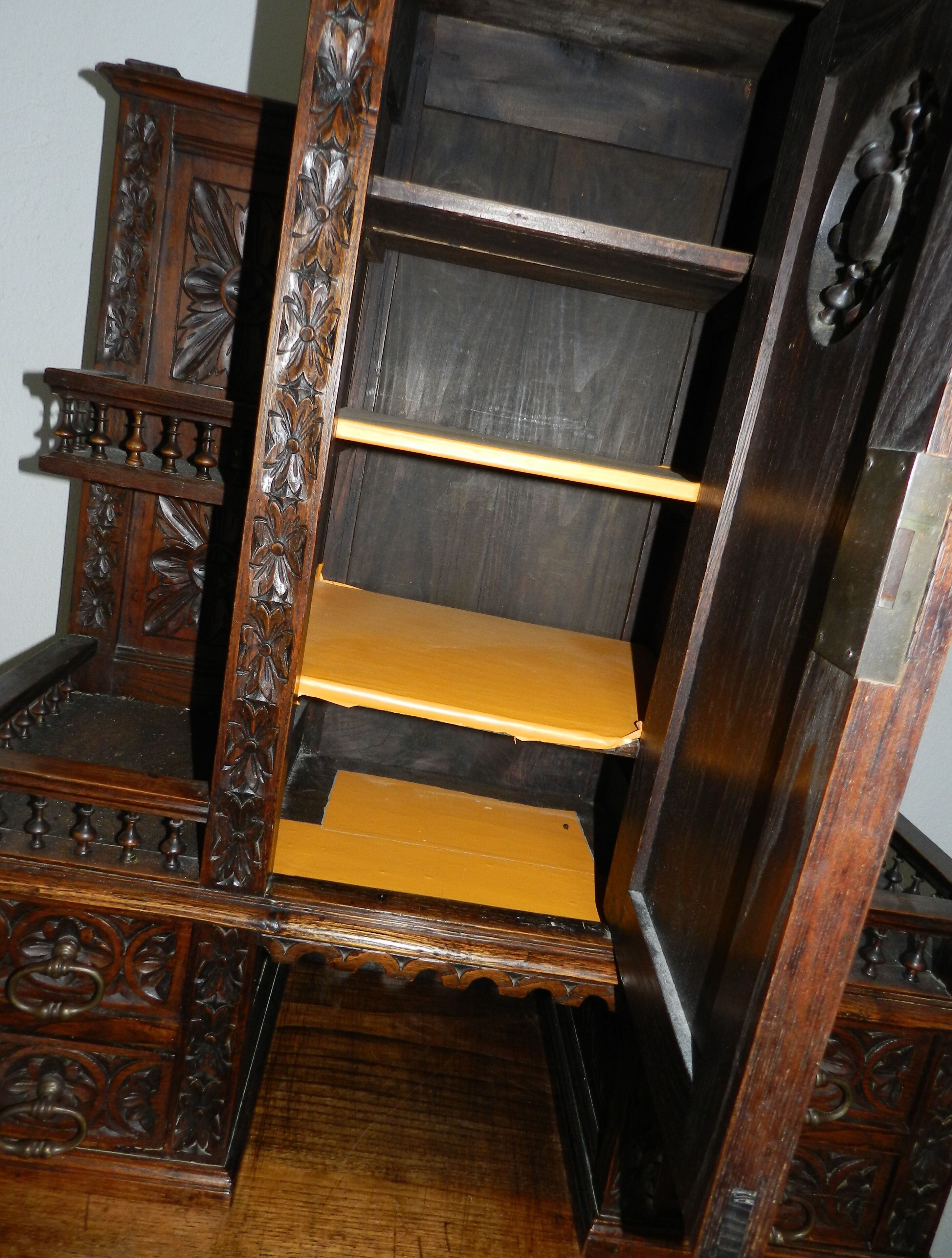 Furniture 2 Breton bodies in oak wood carved with characters