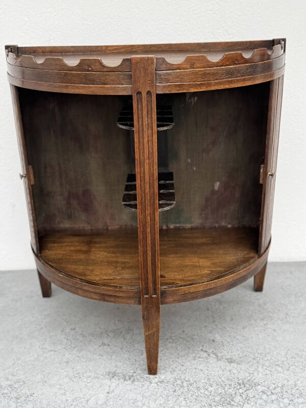 Bar vintage en demi-lune