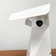 Lampe de table tole minimaliste italienne de l'âge spatial du milieu du siècle par G. Grego, années 1960.