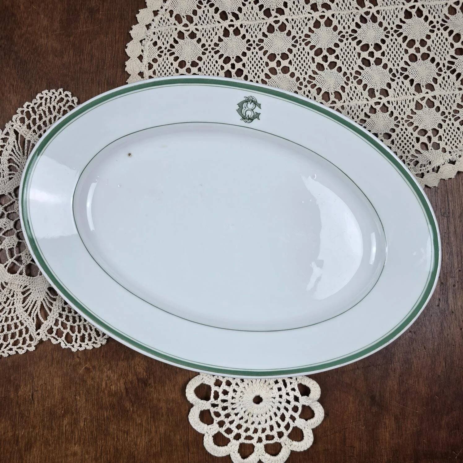 Antique oval dish Mehun France – White porcelain with green trim