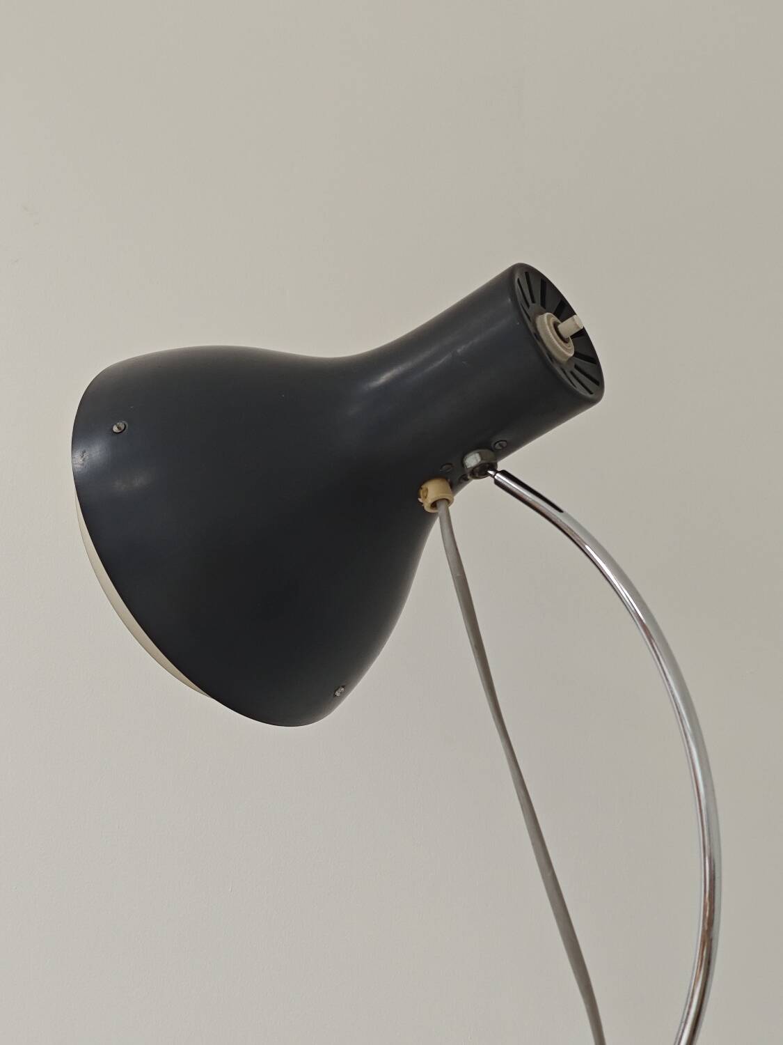 Lampadaire réglable anthracite 1716 par Josef Hurka pour Napako