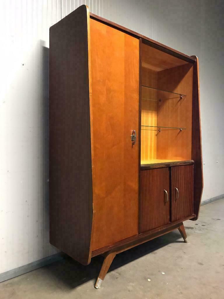 Vintage cabinet / display cabinet / cupboard