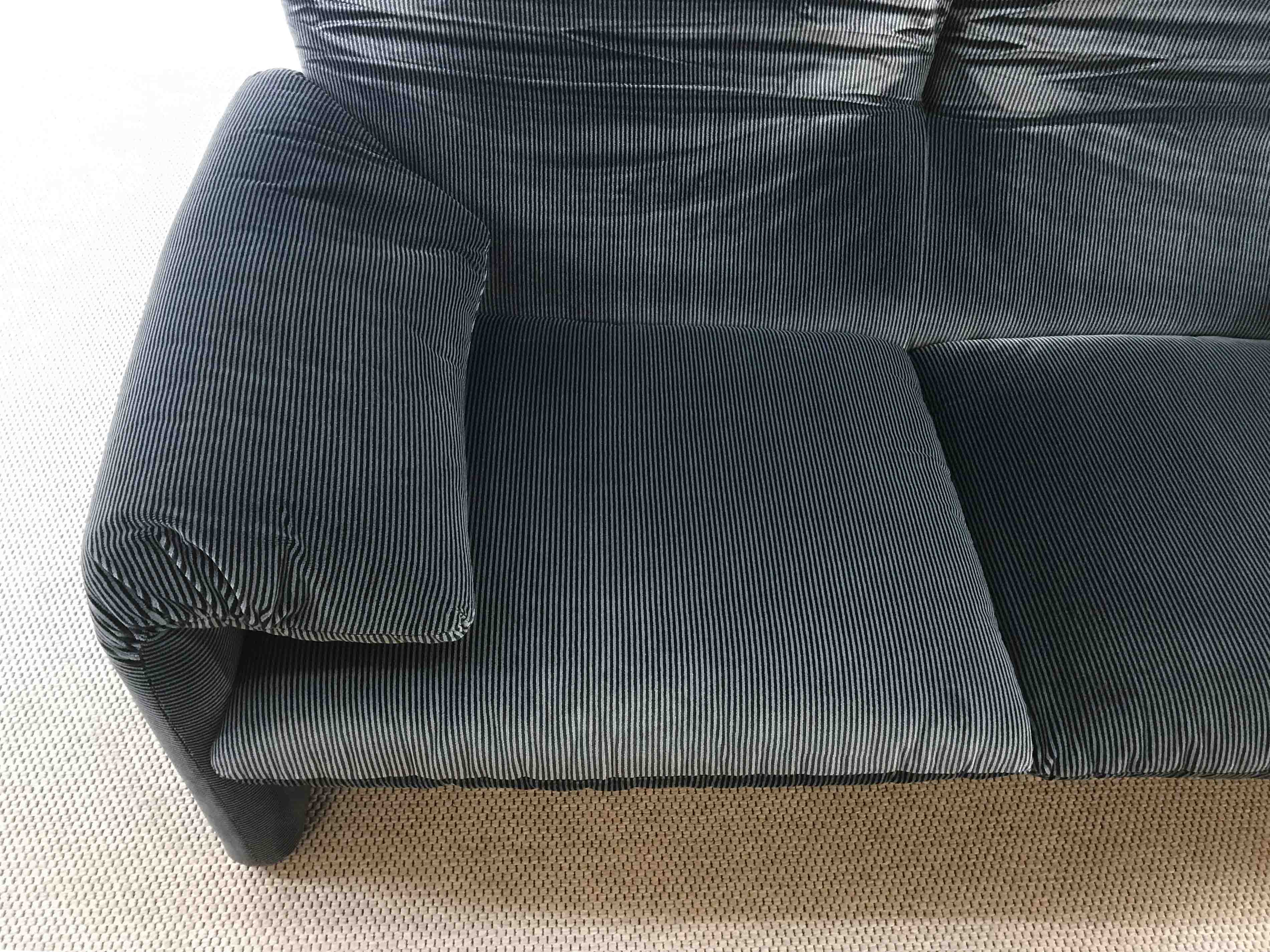 Maralunga 2seater sofa in dark grey striped fabrics by Vico Magistretti for Cassina