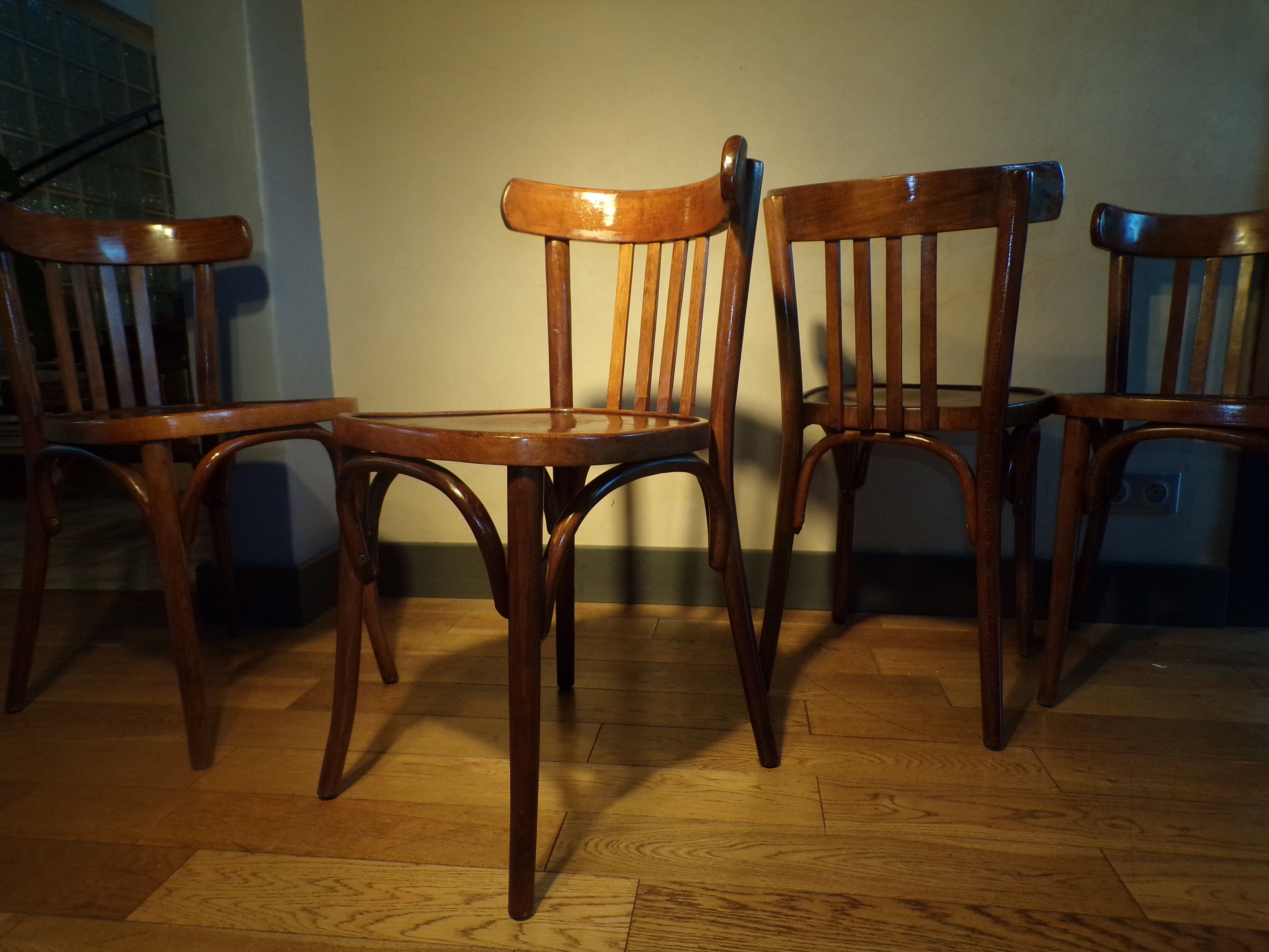 Suite 4 vintage Bistro chairs