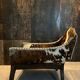 Chaise vintage en peau de vache
