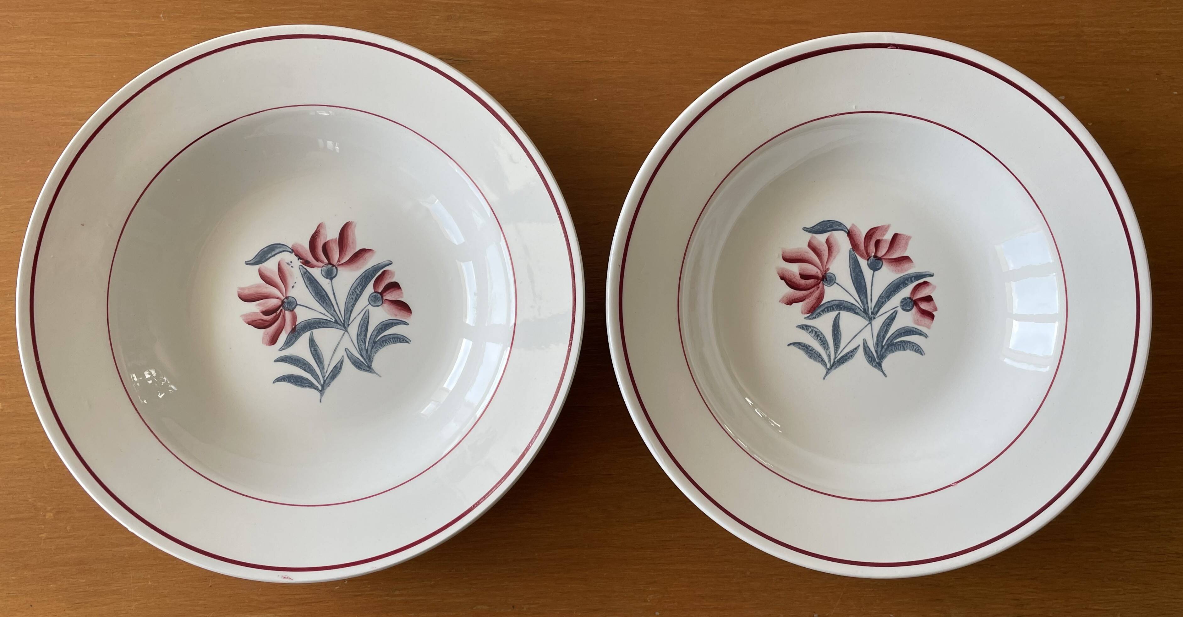 7 antique deep plates in Saint-Amand earthenware (Nord)