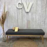 Scandinavian bench with curls