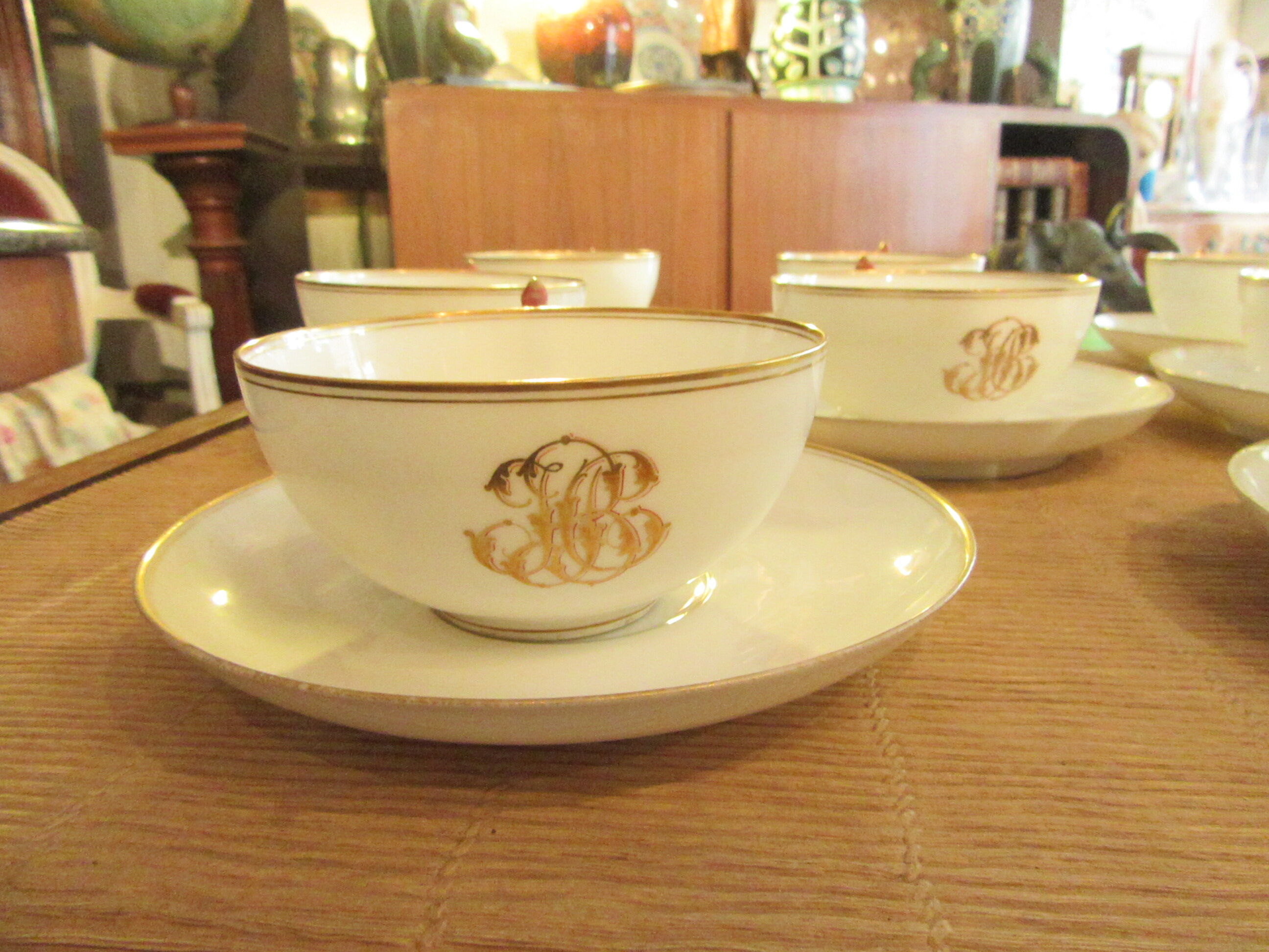 Porcelain cups- batch of 8 - early 20th