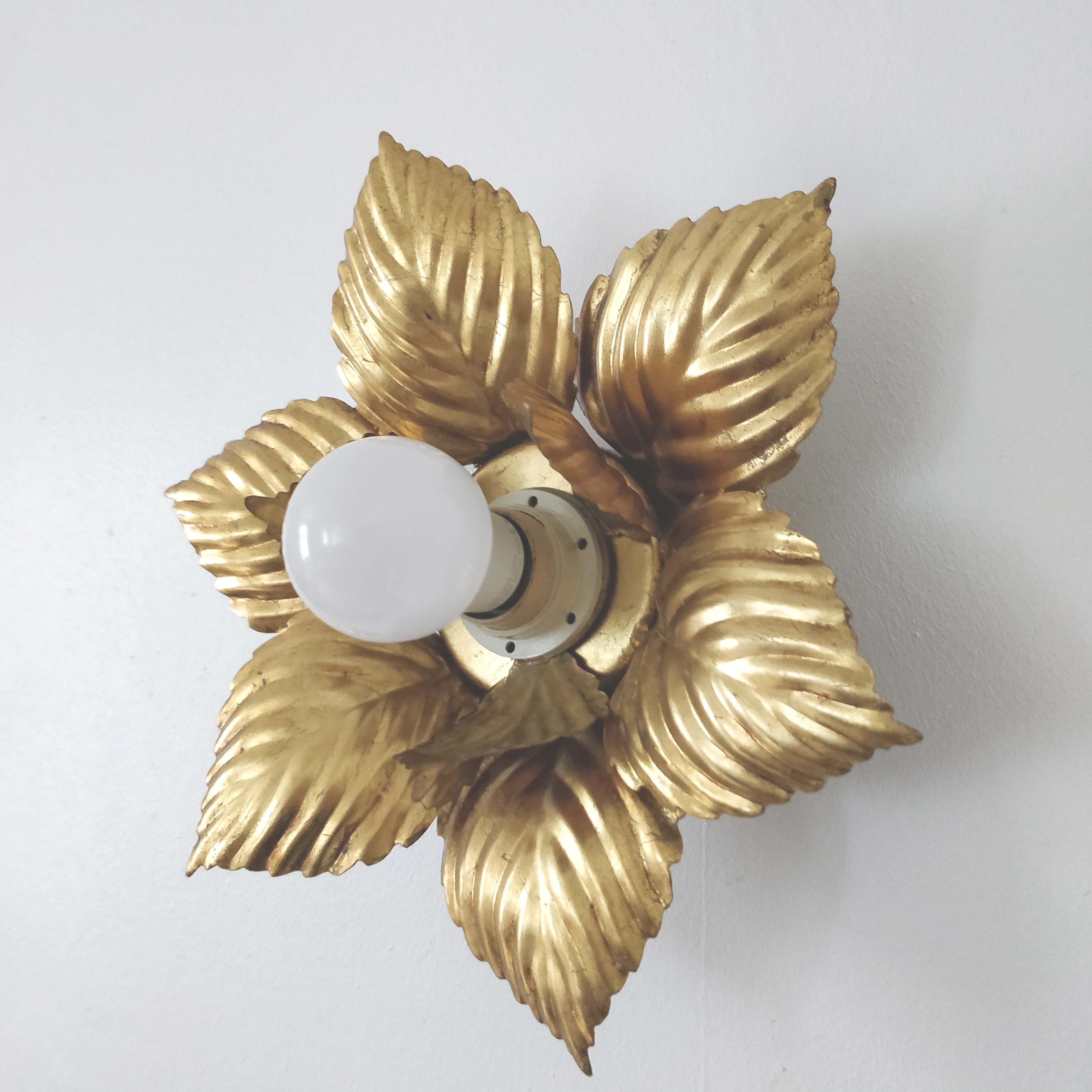 Wall sconce lamp leaves golden metal 30cm