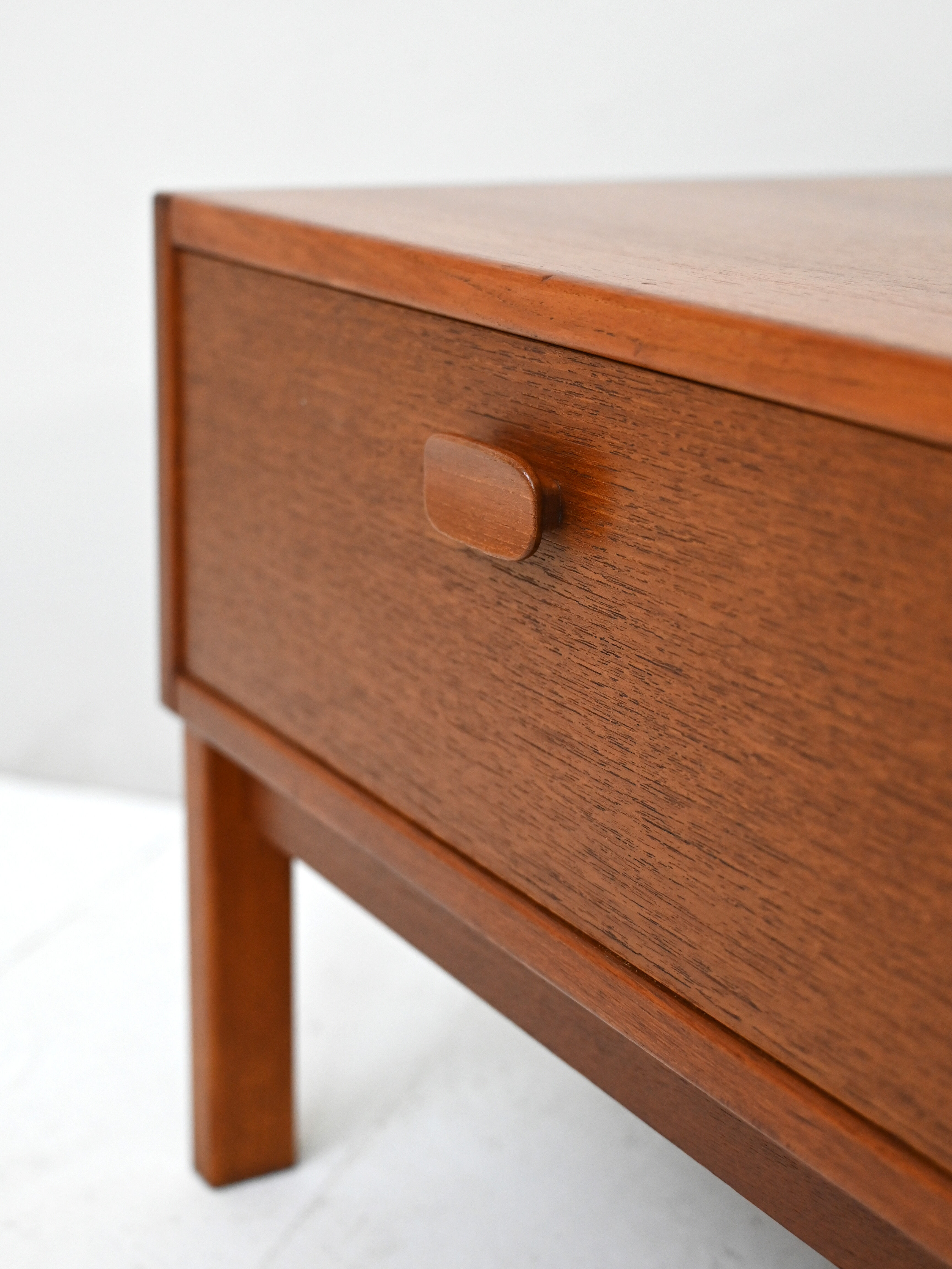 Vintage TV cabinet manufactured by Ulferts