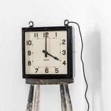 Square Gents of Leicester Clock