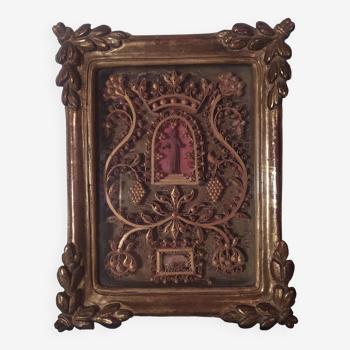 reliquaire en paperolle cadre bois doré 18ème St Fidélius