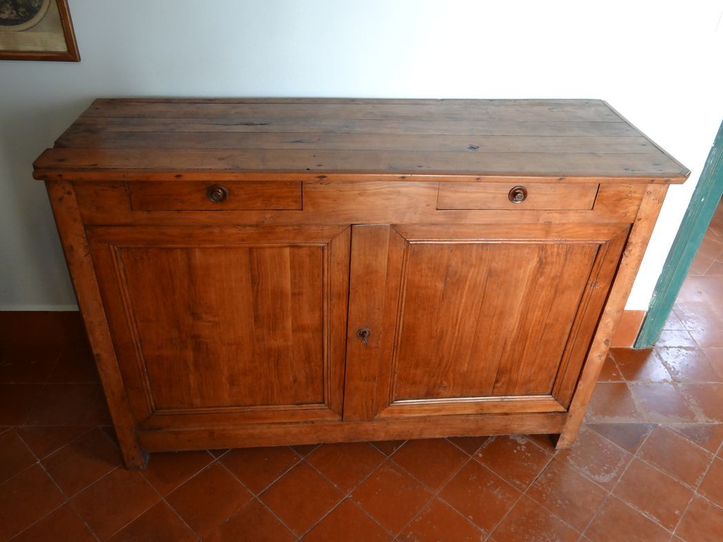 155 x 105 cm low-door buffet