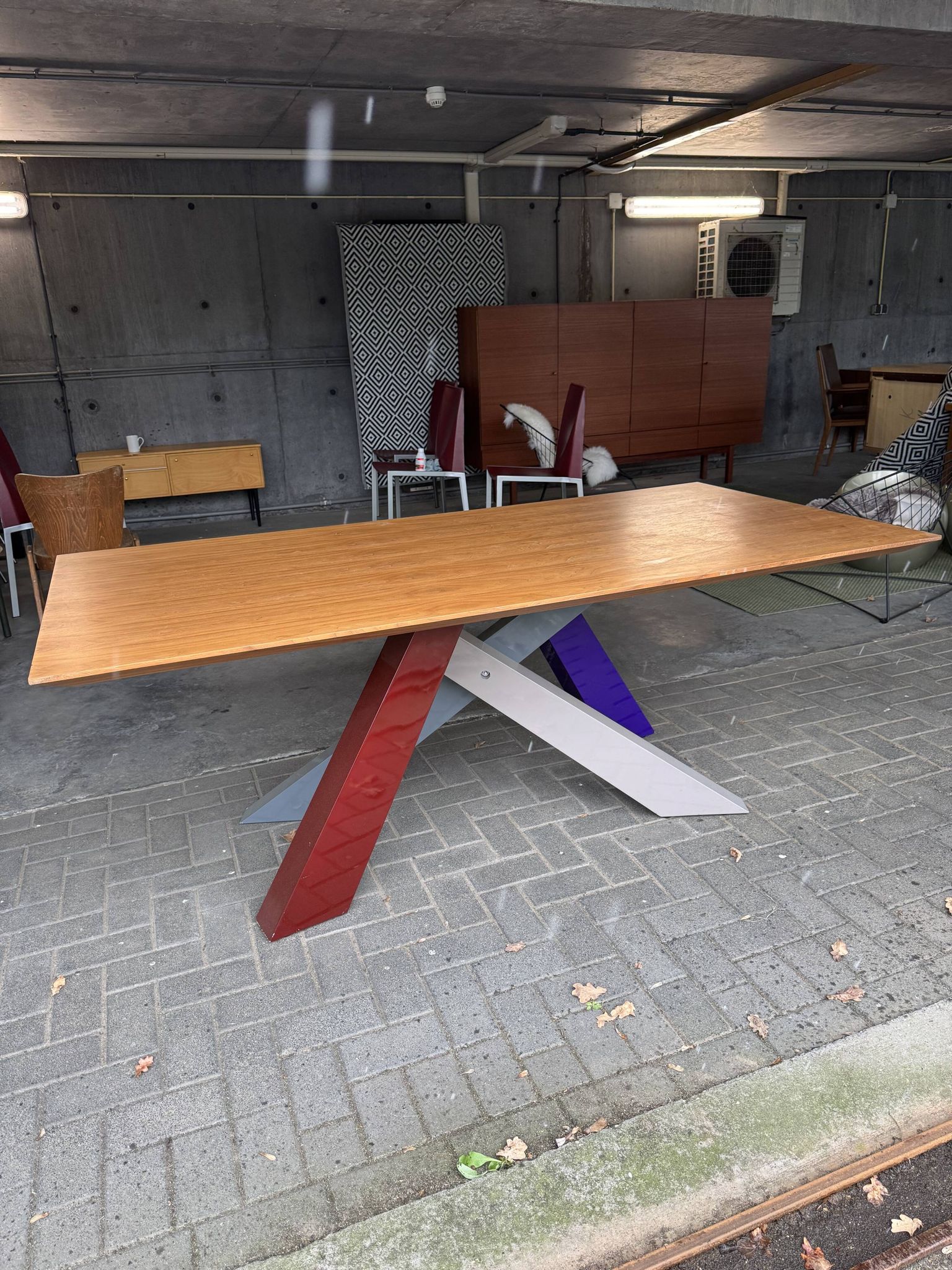 Grande table à manger par Bonaldo