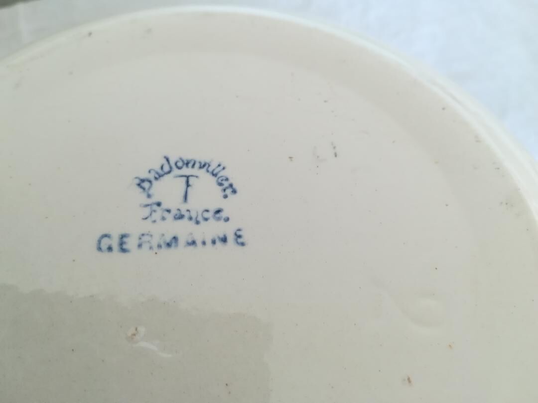 Badonviller earthenware soup or vegetable.