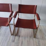 Chaises fauteuils B34 cuir cognac et dorure