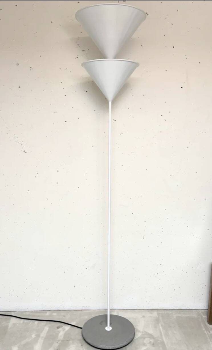 Pascal floor lamp, Vico Magistretti, Oluce 1979