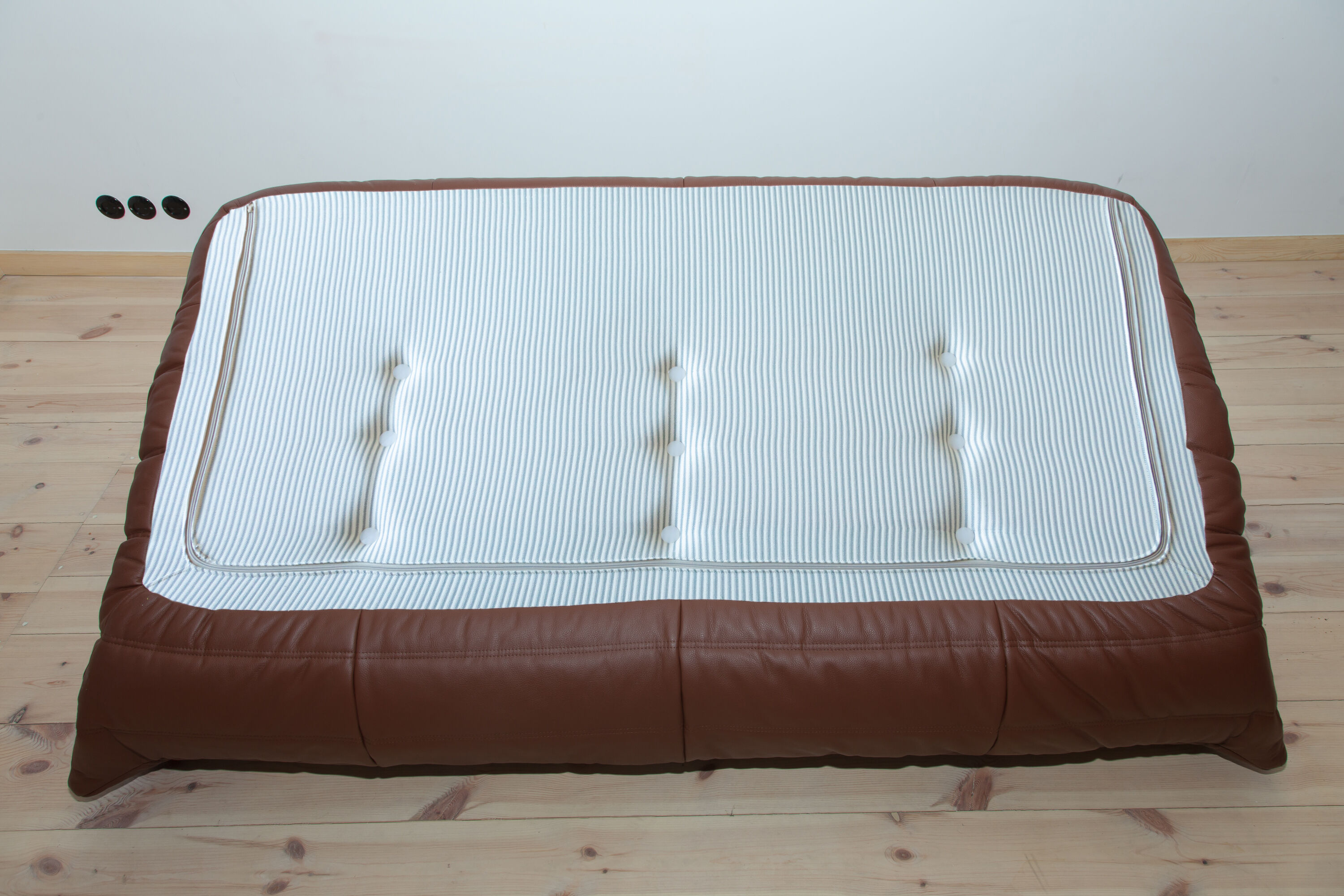 Togo ottoman, armchair and sofa designed by Michel Ducaroy 1973