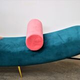 The smile bench