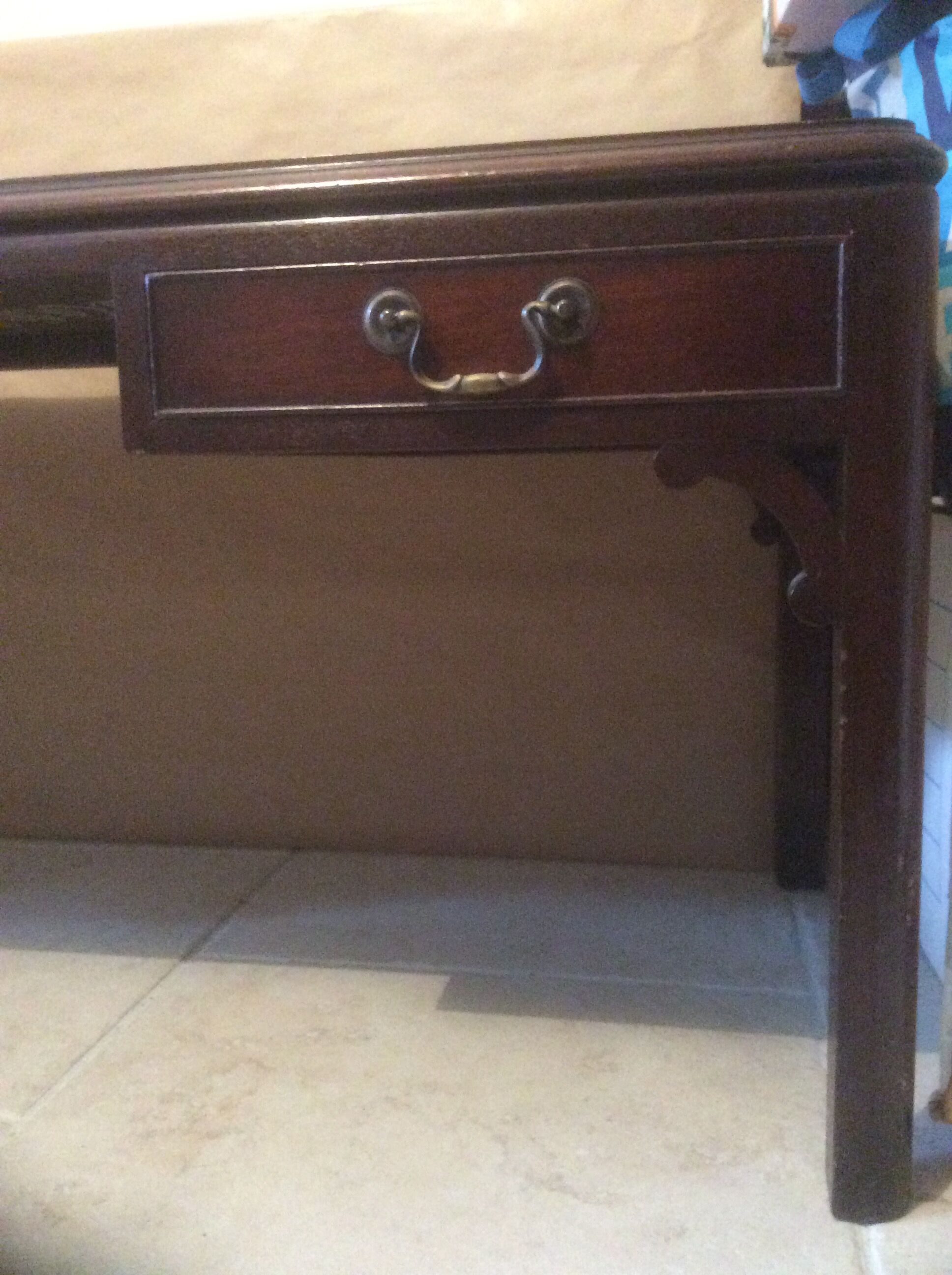Table basse en acajou et cuir