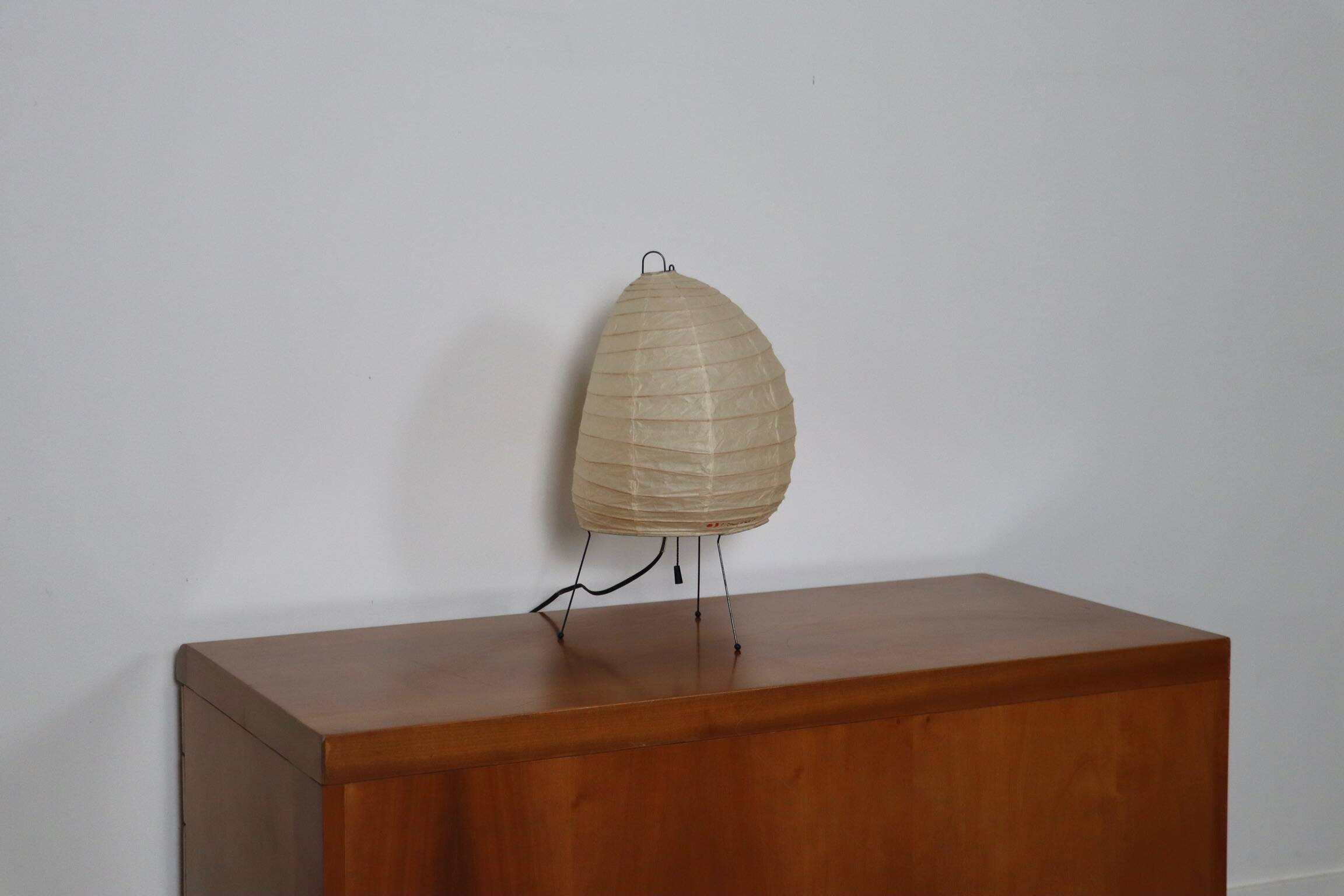 Vintage Akari Model 1N Light Sculpture Table Lamp By Isamu Noguchi, Japan 1980s