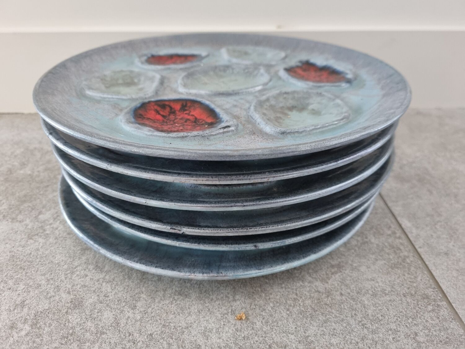 6 stoneware oil plates