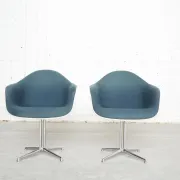 Pair dal la fonda fiberglas chair by charles & ray eames for vitra