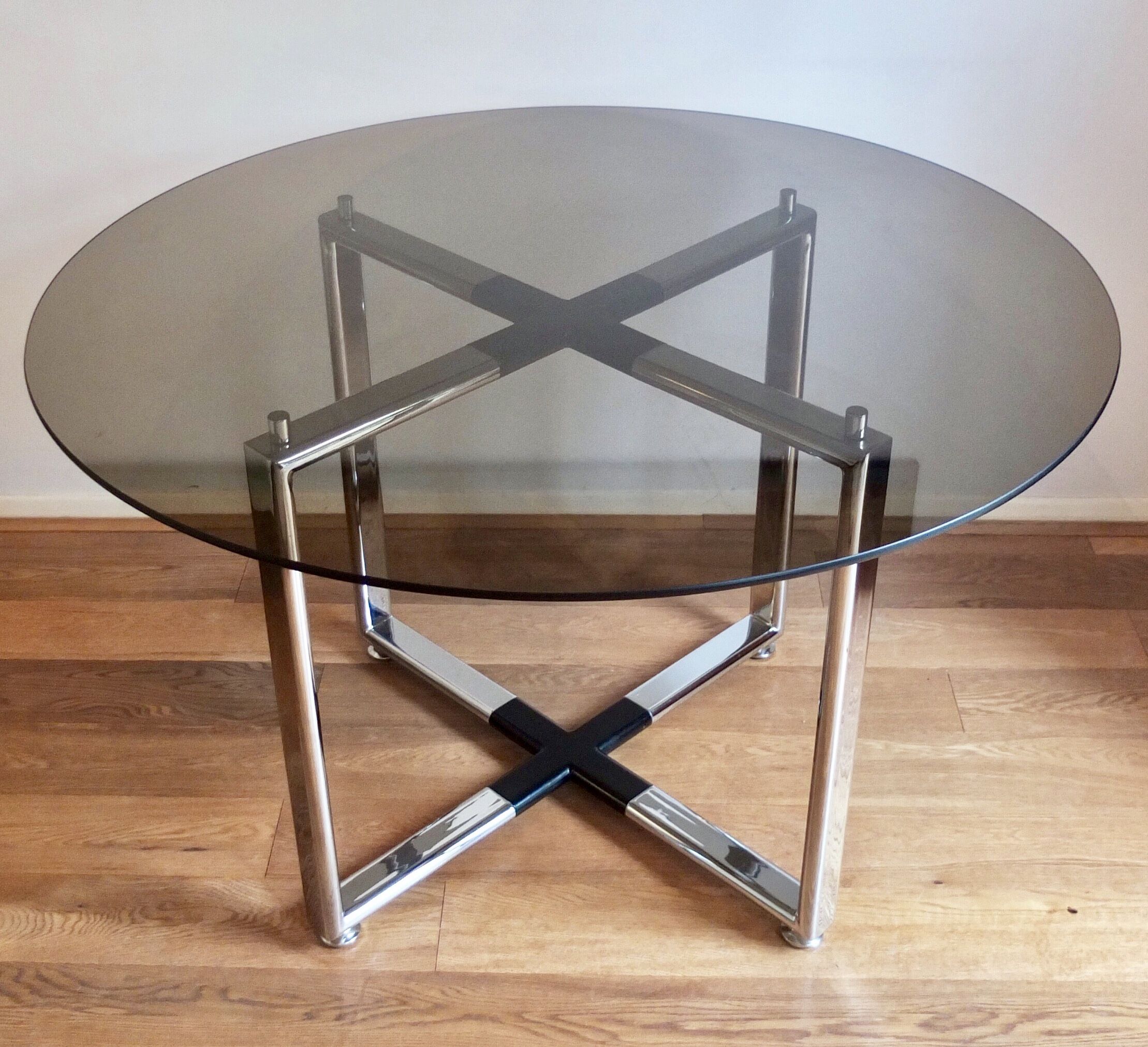 An Excellent Vintage 1970’S Chrome And Smoked Glass Round Dining Table