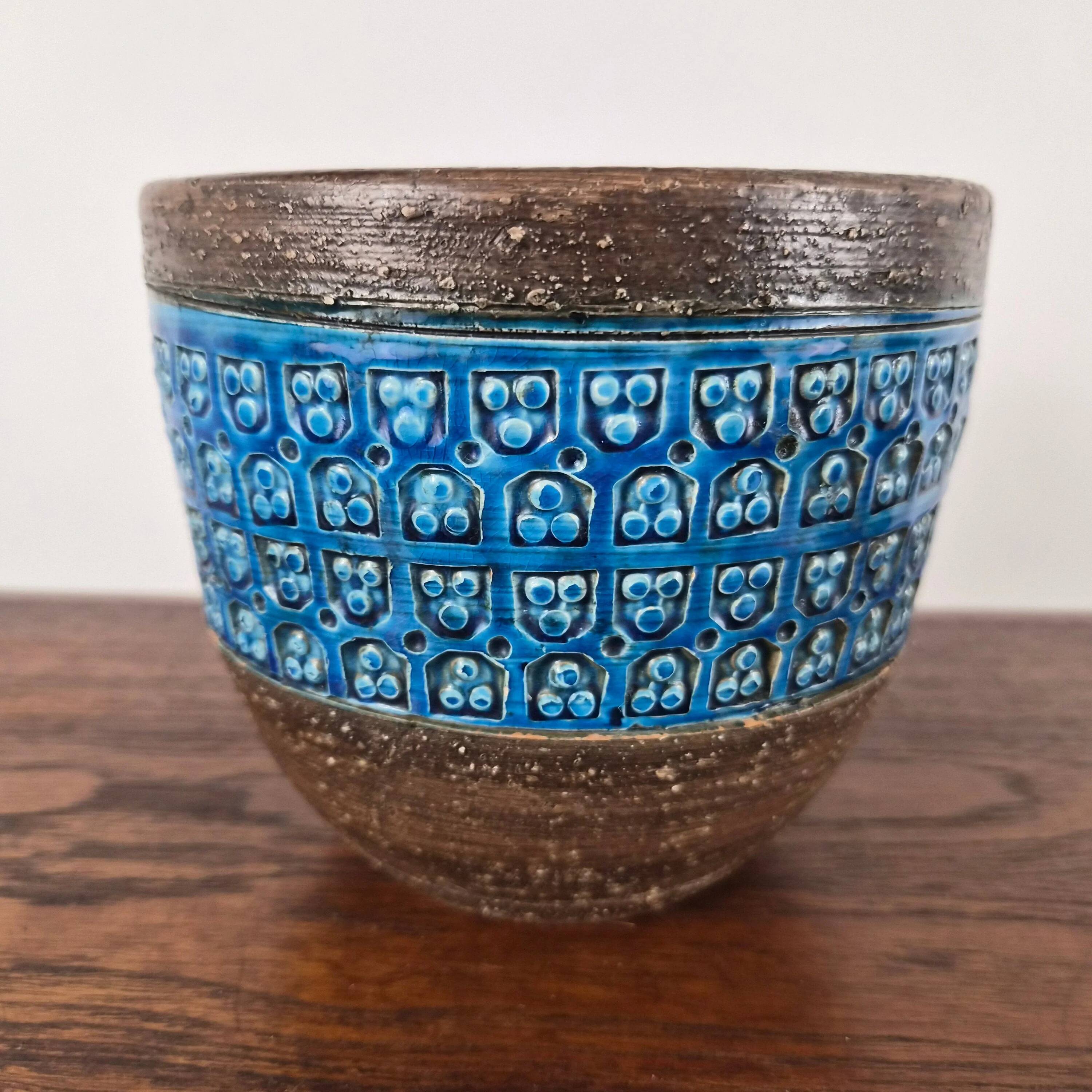 Terracotta vase with trifoglio decoration, ceramic by Aldo Londi for Bitossi, Italy, 1960.