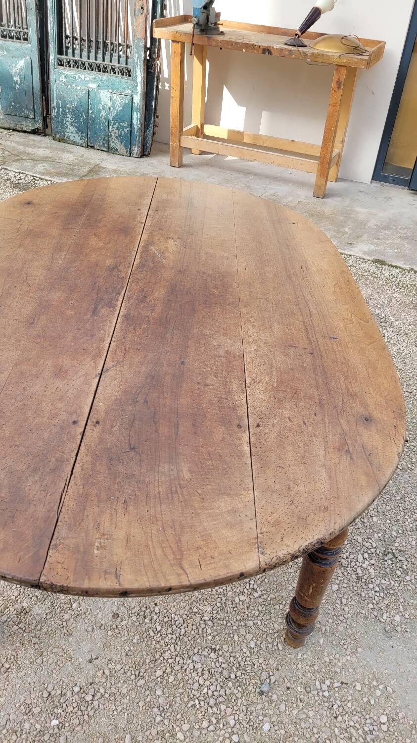 Oval Burgundy Farm Table in solid oak 19th