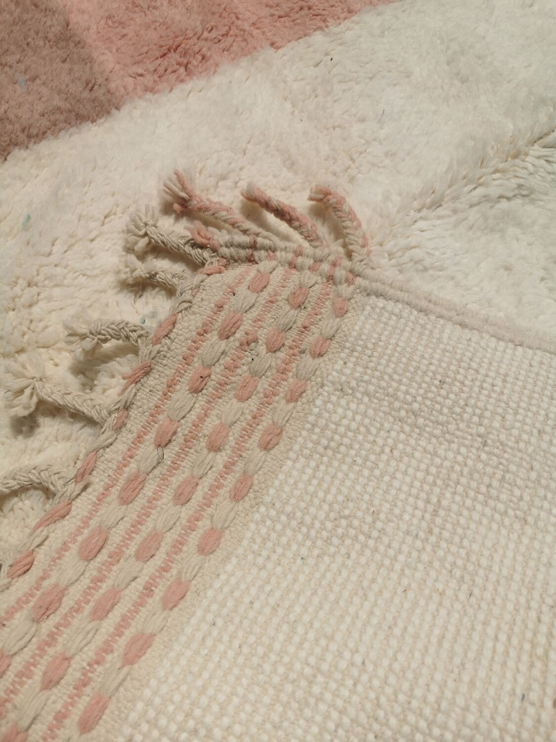 Berber carpet beni ouarain